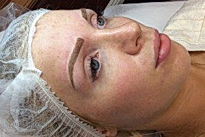 Microblading-kaş